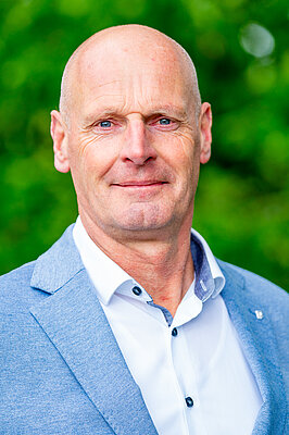 Portretfoto wethouder Rudi Hooch Antink