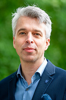 Portretfoto gemeentesecretaris Roelof Pieter Koning